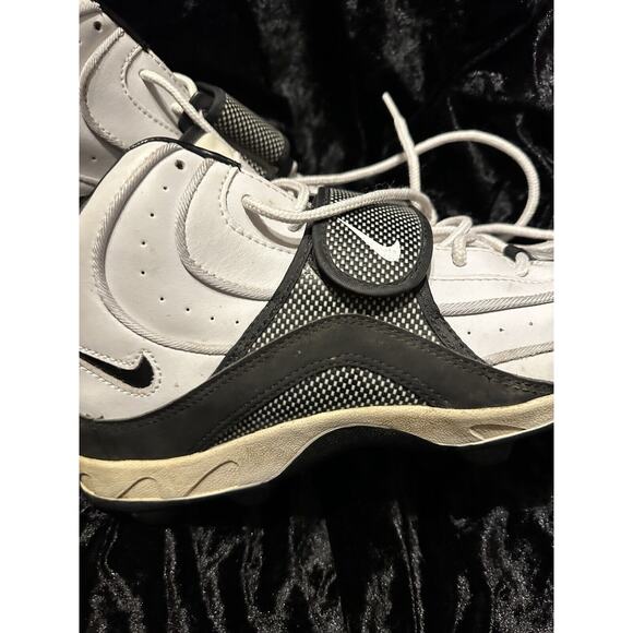 Nike Football Cleats White & Black - Size 12 US - Picture 5 of 6